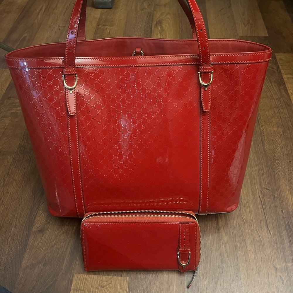 Red Gucci Micro Guccissima Tote & Wallet